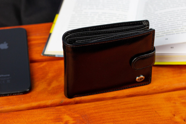 Чоловіче портмоне з натуральної шкіри ST Leather В141 Чорний
