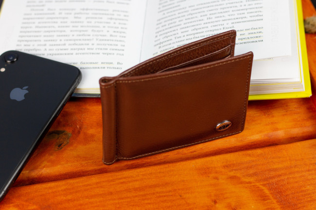 Стильне шкіряне портмоне із затискачем ST Leather В 470 Коричневий