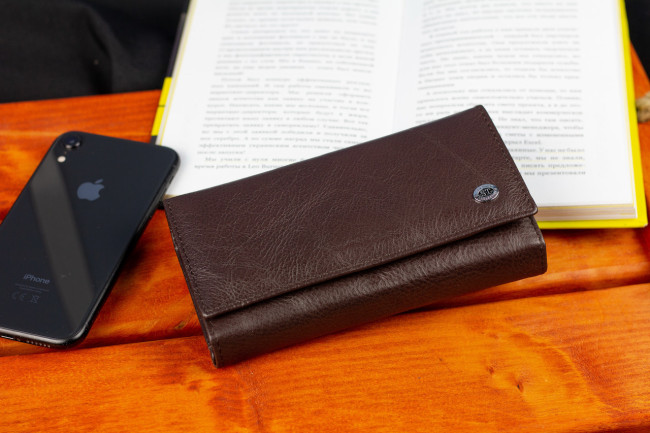 Коричневий шкіряний гаманець з великою монетницею і блоком для карт ST Leather ST246
