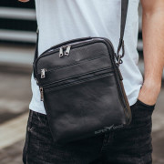 Шкіряна чоловіча чорна сумка Tiding Bag 711511