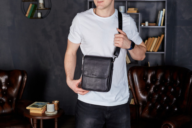 Сумка с клапаном через плече шкіряна Tiding Bag TD-20033 чорний