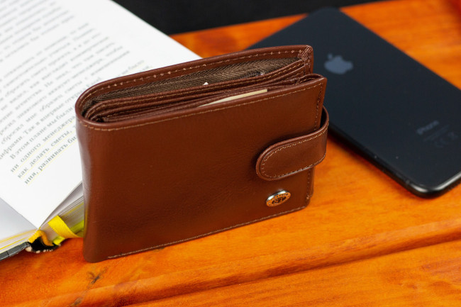 Класичне чоловіче портмоне з натуральної шкіри ST Leather В 102 Коричневий