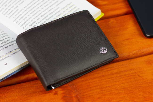 Чоловіче шкіряне портмоне середнього розміру ST Leather ST108 Коричневий