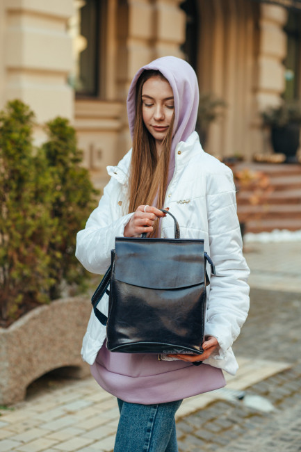 Рюкзак-трансформер шкіряний жіночий в чорному кольорі Tiding Bag - 26367