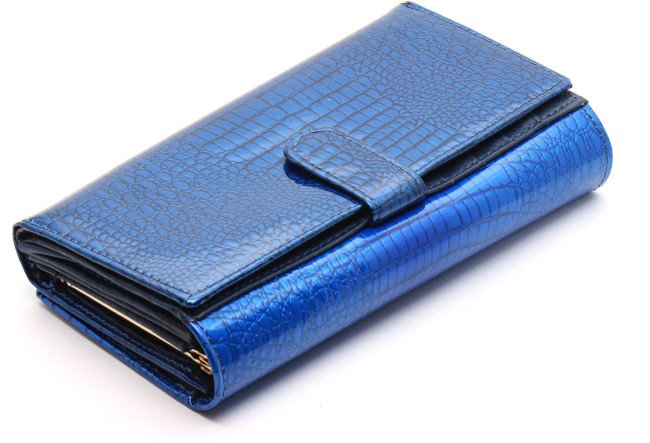 Синій лаковий гаманець з великою монетницею і блоком для карт ST Leather S9001A