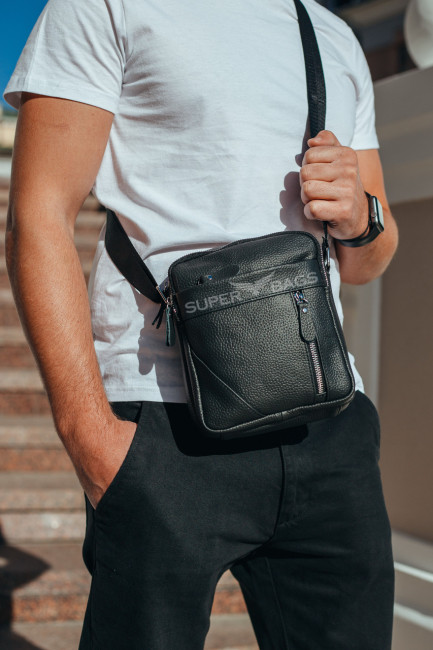 Класична чоловіча шкіряна сумка через плече Tiding Bag M38-10131A чорна