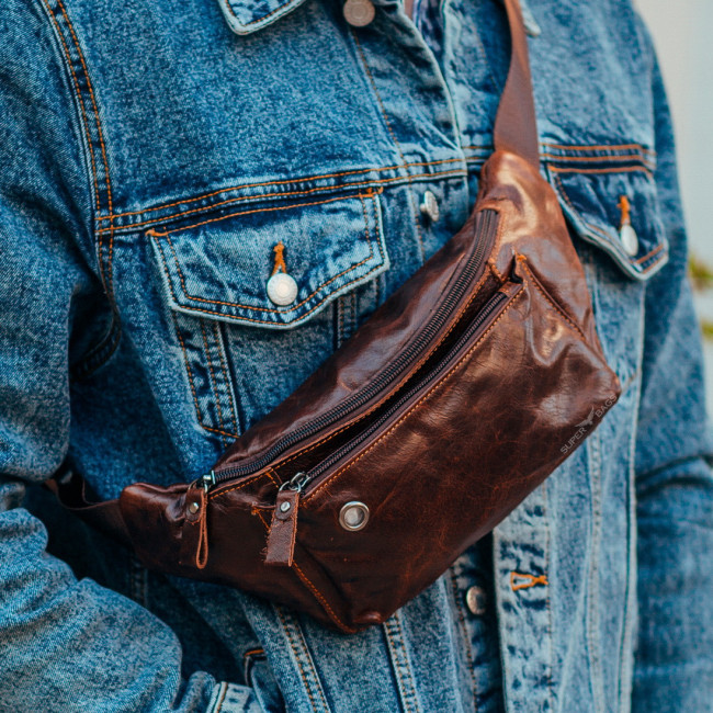 Чоловіча шкіряна сумка-банка на пояс ST Leather A37F-323-3A Коричнєва