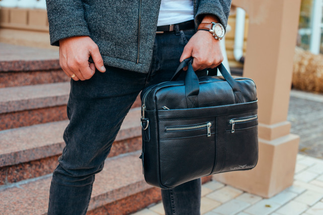 Ділова шкіряна сумка для ноутбука Borsa Leather 5526 Чорна