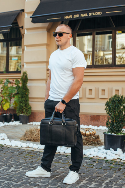 Шкіряна чорна шкіряна для документів та ноутбука Keizer GH-48553-black