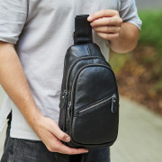 Кожаная нагрудная мужская сумка слинг Tiding Bag Черная 563732-1W